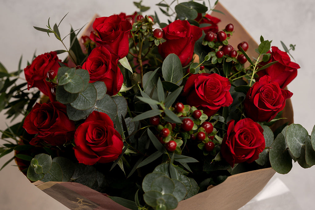 12 Red Roses